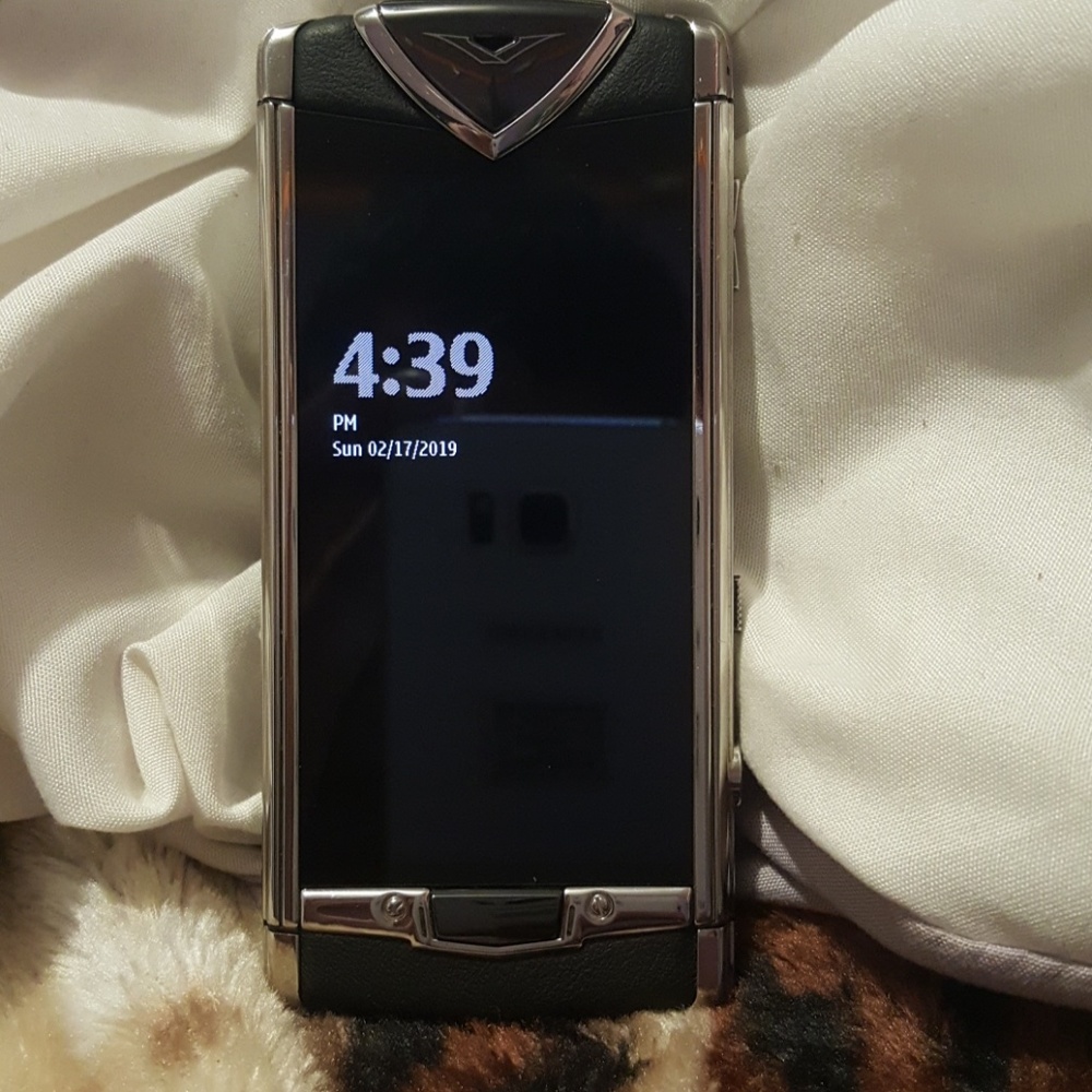 VERTU constellation phone